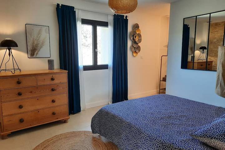 Location de vacances pour 6 personnes, avec terrasse et jardin à Caumont-sur-Durance - 2