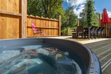 Gîte pour 8 personnes, avec jardin et jacuzzi, animaux acceptés à Guipry-Messac