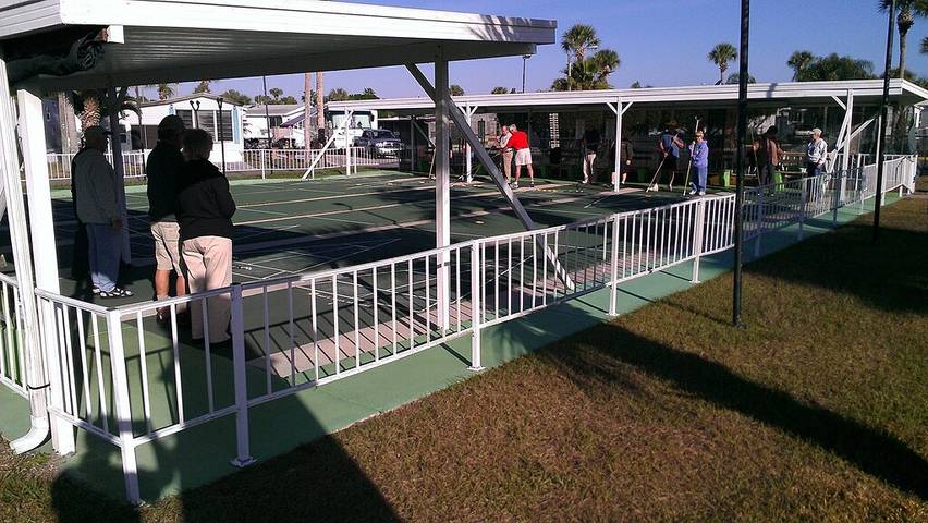 Camping for 4 people, with pool and terrace in Central Florida