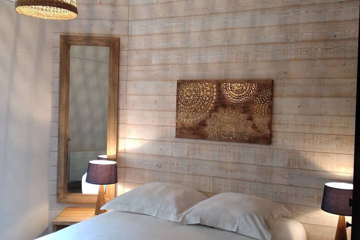 Location de vacances pour 4 personnes, avec jardin à Sainte-Gemme-la-Plaine