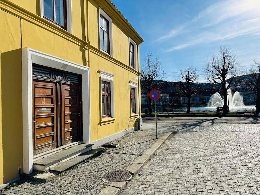 Geheel appartement, 7 Soverom i hjertet av Bergen in Bergenhus, Bergen