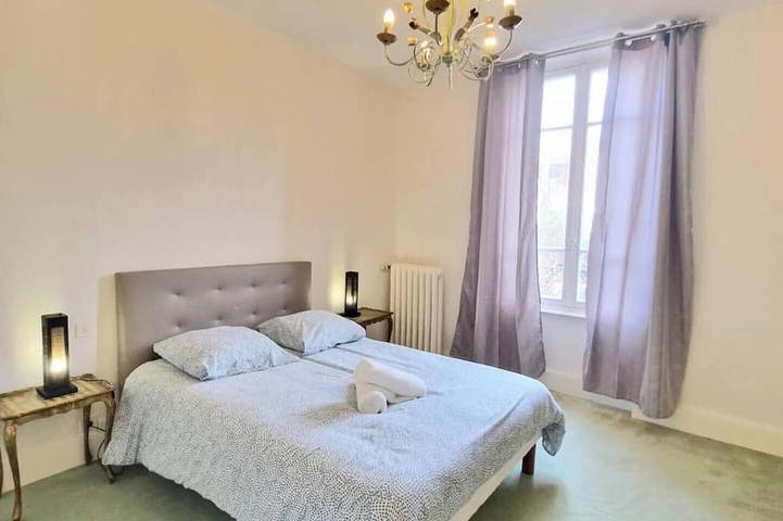 Gîte pour 8 personnes, avec Terrasse à Clermont-Ferrand - 4