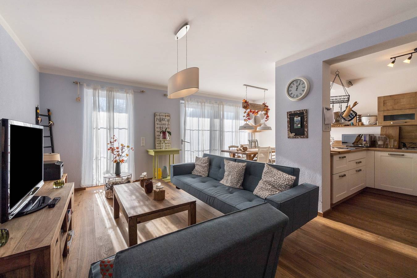 Ganze Wohnung, Charmante Ferienwohnung "Lausbub" mit Wlan, Terrasse & Garten in Otterfing, Landkreis Miesbach