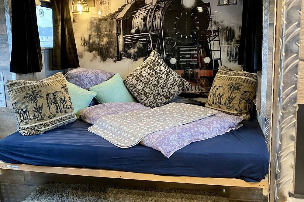 Gleis 2, Waggon mit Ofen, optional mit Sauna und Whirlpool in Dahlem, Rureifel (Nordrhein-westfalen)