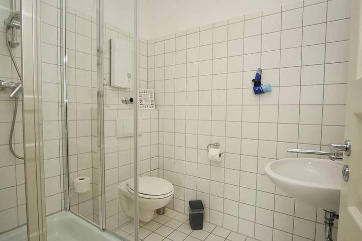 Ganze Wohnung, Im Zentrum gelegenes 1-Raum-Apartment - Haus Rugier Fewo 02 in Göhren, Rügen