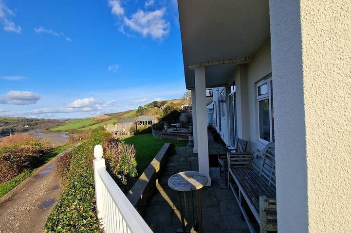 Holiday rental for 6 people, with terrace and garden, with pets in Bantham