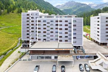 Gîte pour 4 personnes, avec balcon dans Siviez