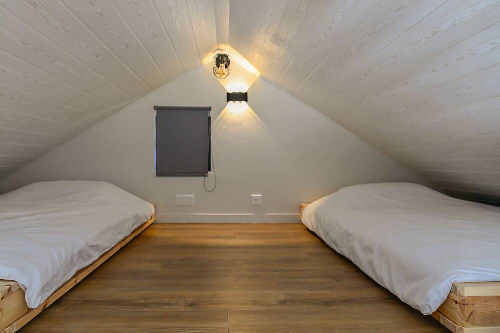 Cosy new chalet on private fenced plot 600m2 in Faverges, Parc naturel régional du Massif des Bauges