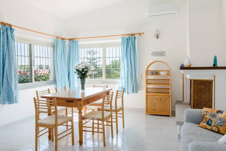 Casa vacanza per 6 persone, con Terrazza e Giardino nonché Panorama a Porto Ottiolu