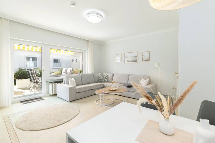 Bungalow für 4 Personen, mit Terrasse und Garten sowie Seeblick