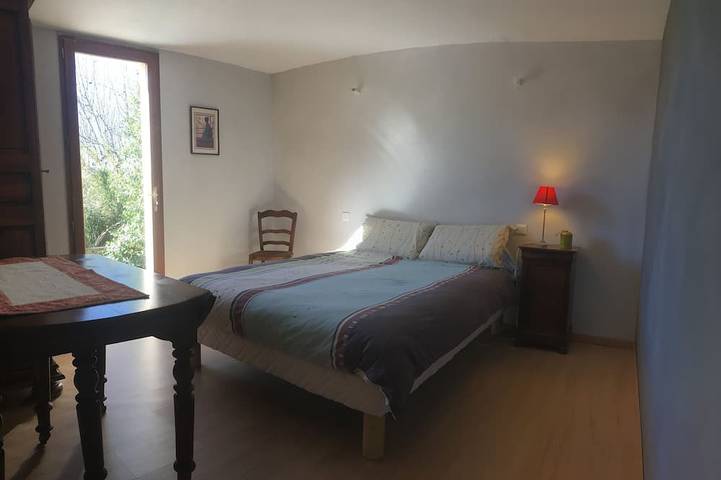 Location de vacances pour 6 personnes, avec jardin, animaux acceptés à Aubin - 2