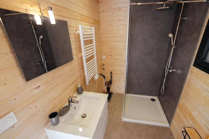 Location de vacances pour 3 personnes, avec terrasse et jardin à Sains - 3