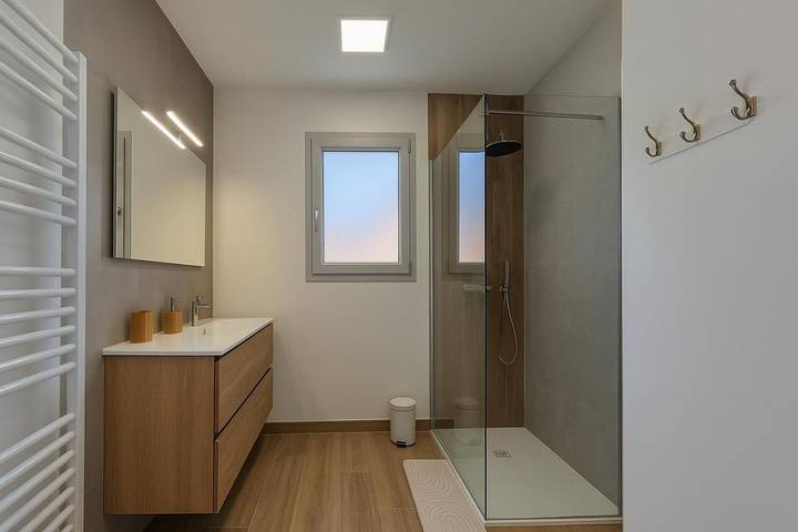 Location de vacances pour 6 personnes, avec vue et jardin à Royère-de-Vassivière - 3