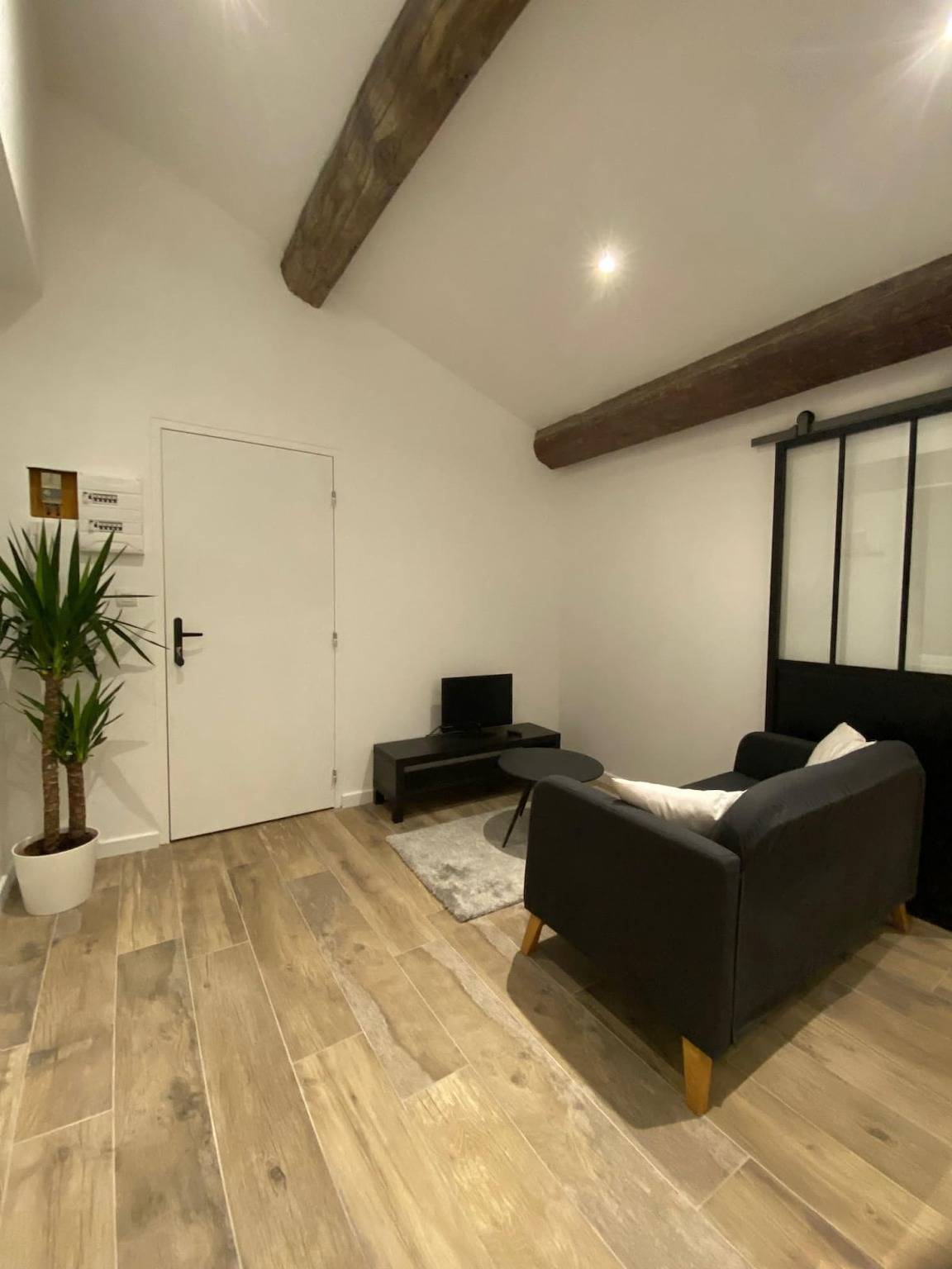 Appartement entier, Appartement accueillant et proche de la mer in Toulon, Région de Toulon