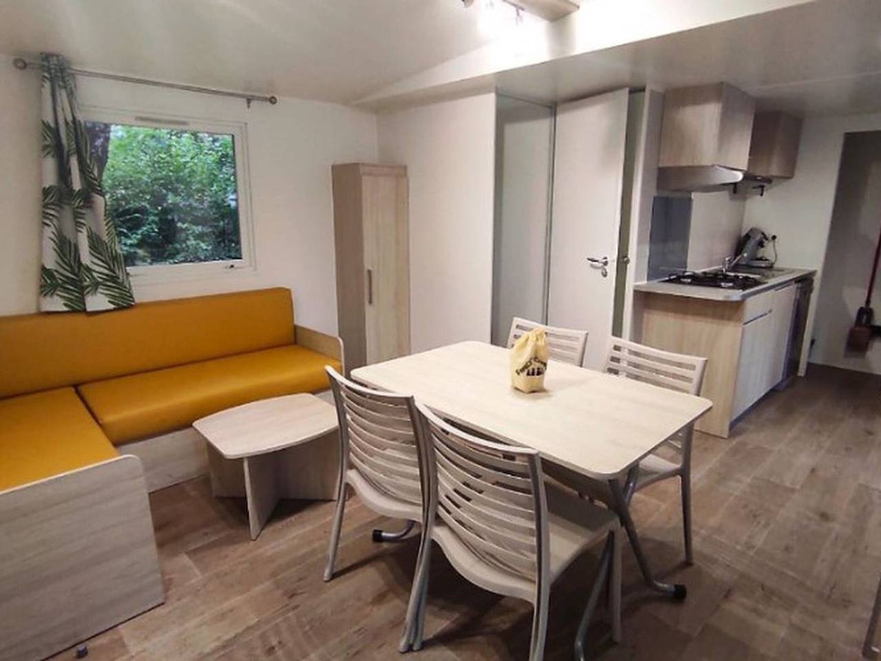 Comfortable mobile home with terrace in Challes-les-Eaux in Challes-les-Eaux, Chambéry region