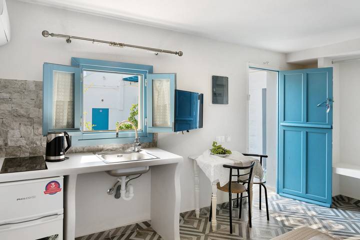 Ganzes Studio, Studio „Politimi N8“ mit Bergblick, Wlan und Klimaanlage in Amorgos