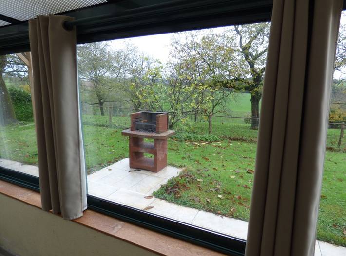 Gîte pour 6 personnes, avec piscine ainsi que jardin et terrasse, animaux acceptés à Leynhac - 4