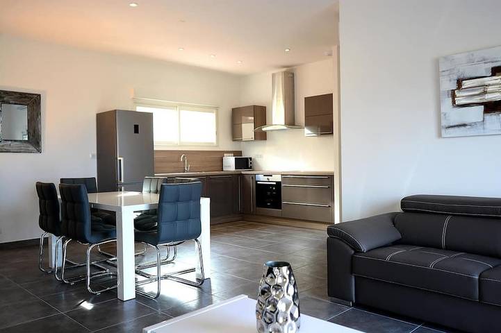Villa pour 6 personnes, avec terrasse et jardin - 1