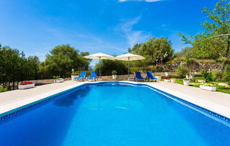 Santa Margalida Terrassenwohnung mit Pool in Santa Margalida, Mallorca Norden