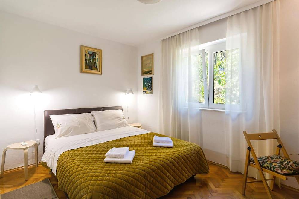 3 bedroom amazing home in Jelsa in Jelsa, Hvar