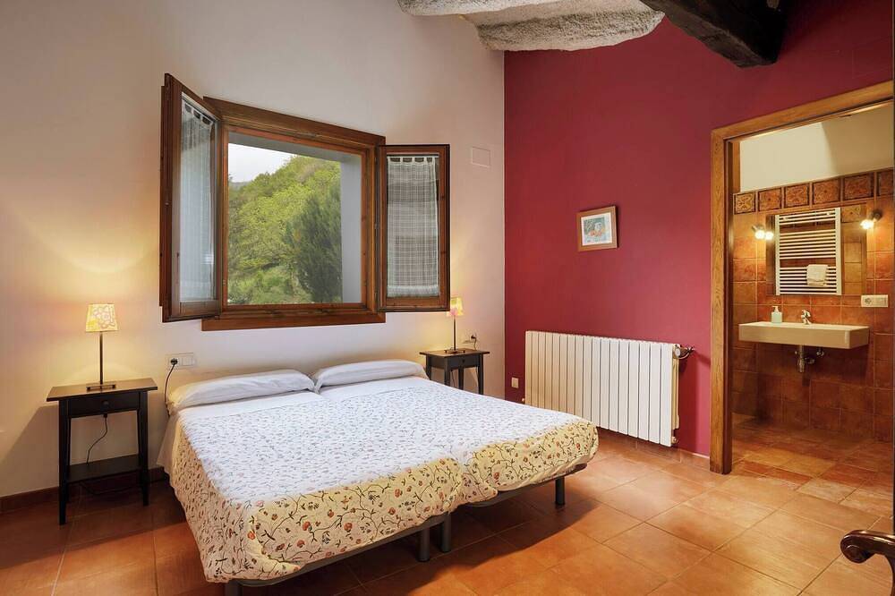 Rural House \"Cal Masover de Rocabruna\". in Rocabruna, Camprodon