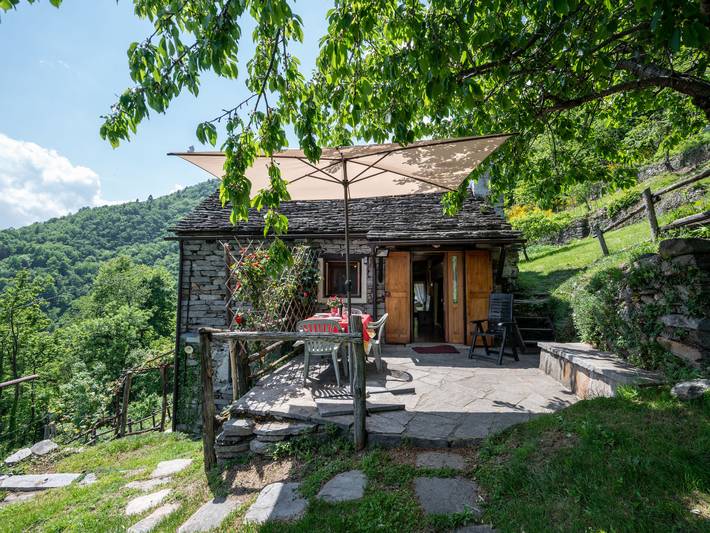 Casa vacanza per 5 persone, con Terrazza e Giardino a Comune di Domodossola