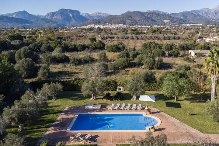 Villa 'Verdura' con vistas a la montaña, Wi-Fi y aire acondicionado in Inca, Interior de Mallorca