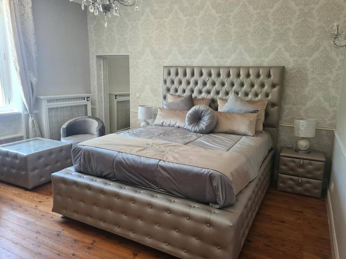 Chambre d’hôte pour 2 personnes, avec terrasse et jardin ainsi que piscine et vue à Bollène - 2