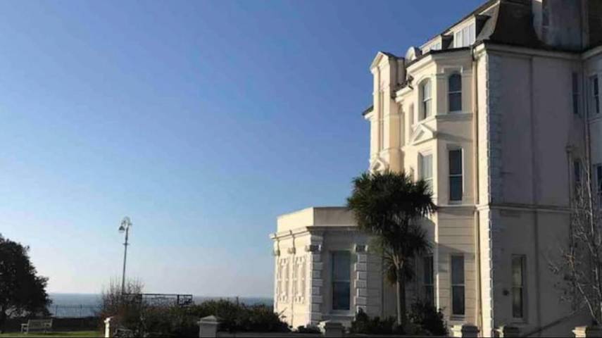 Apartment for 6 people, with balcony and view in Folkestone