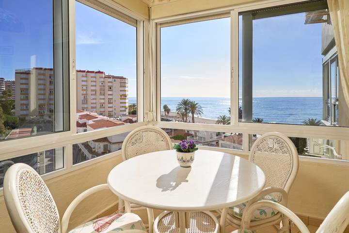 Entire apartment, Sea Views Centro Internacional A99 Apartment with Sea View, Wi-Fi and Air Conditioning in Torrox Costa, Torrox