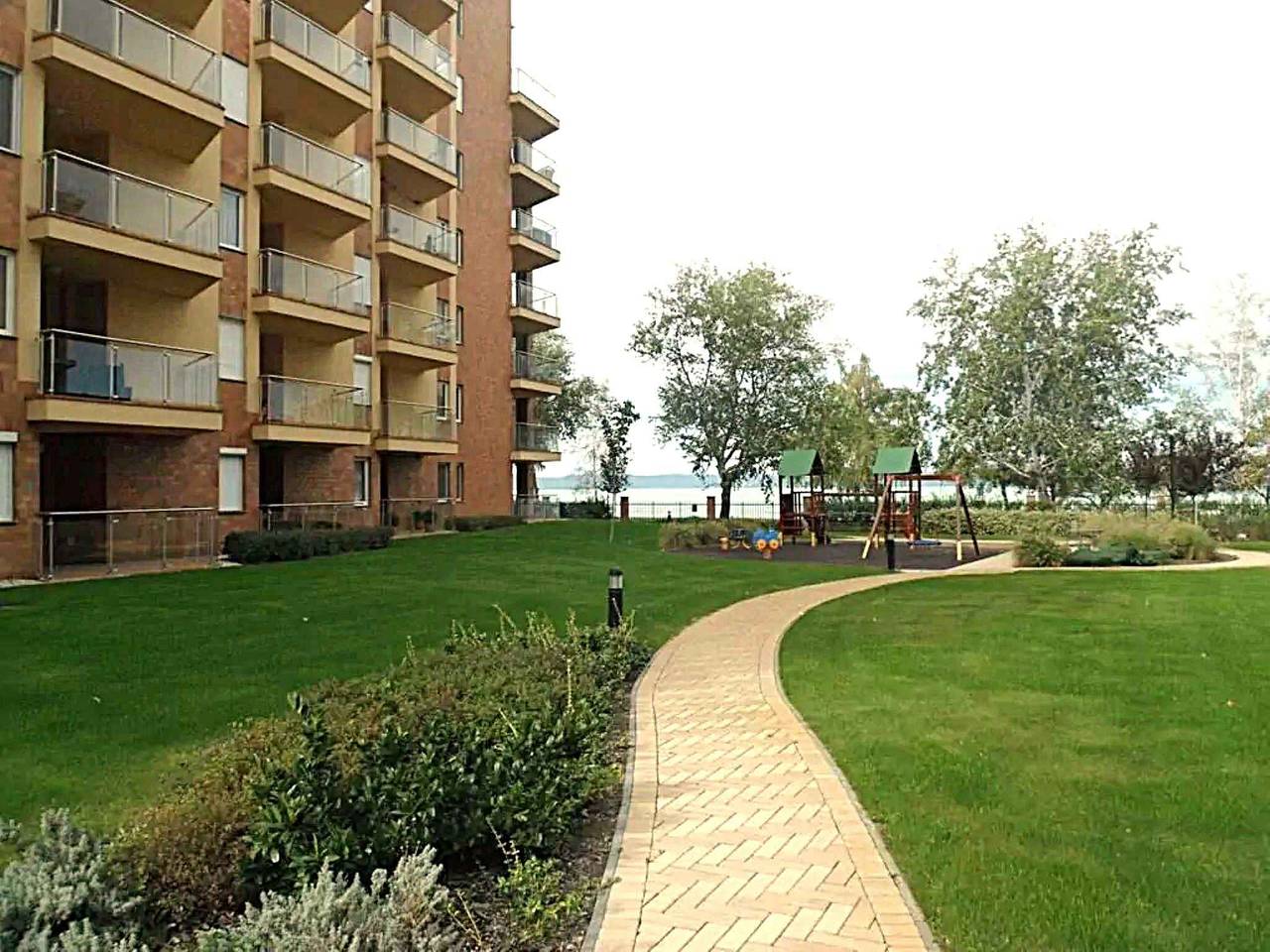 Ganze Ferienwohnung, Ferienwohnung direkt am Strand, mit Klimaanlage  in Siofok, Siófok und Umgebung