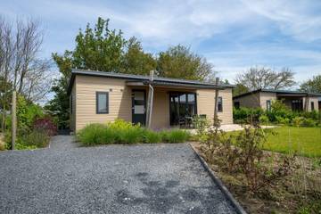 Ferienhaus für 5 Personen, mit Garten in Stede Broec