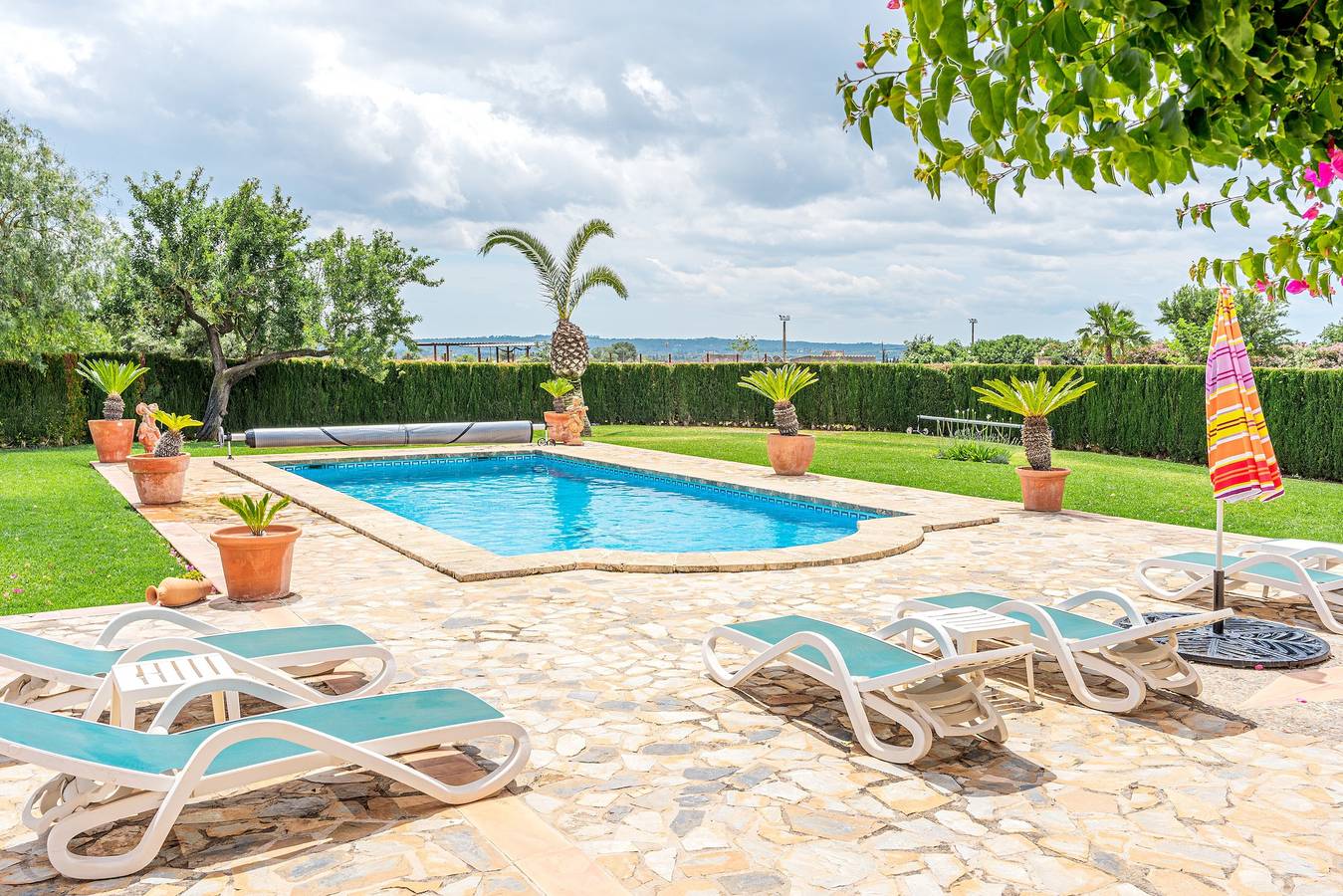 Villa 'Casa Verde' con vistas a la montaña, Wi-Fi y aire acondicionado in Sa Pobla, Mallorca Norte