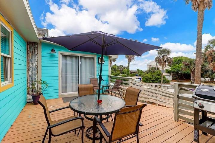 Vacation house for 6 people, with balcony in Folly Beach