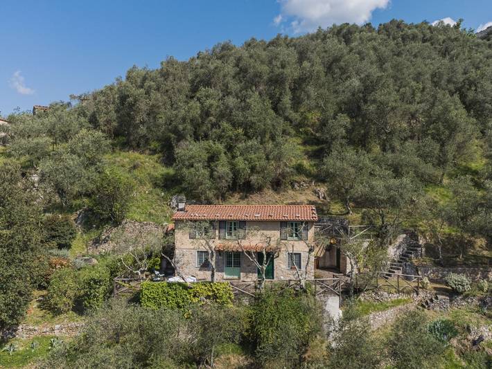 Ferienhaus für 5 Personen, mit Terrasse und Garten sowie Ausblick in Camaiore