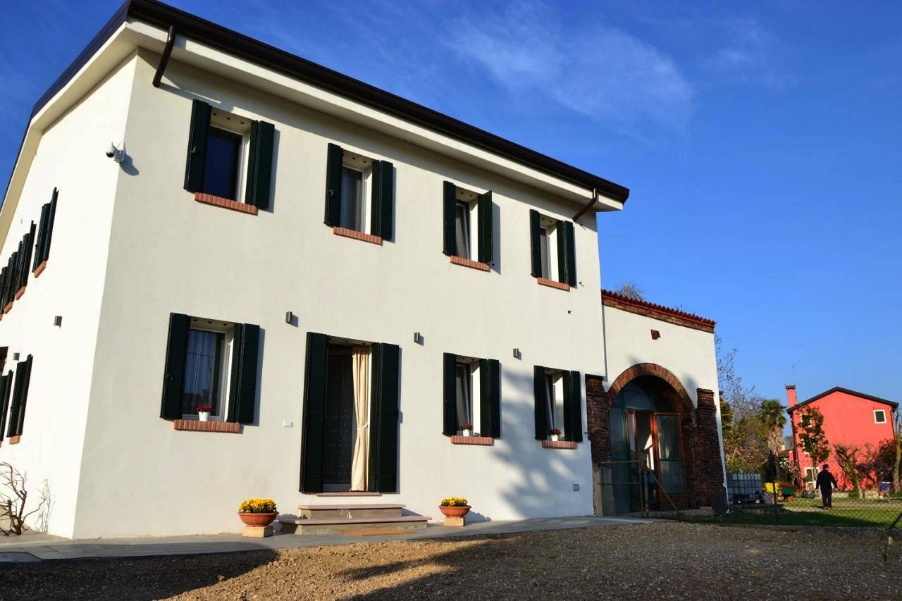 Appartamento intero, Co.Me 563 in Dolo, Provincia di Venezia