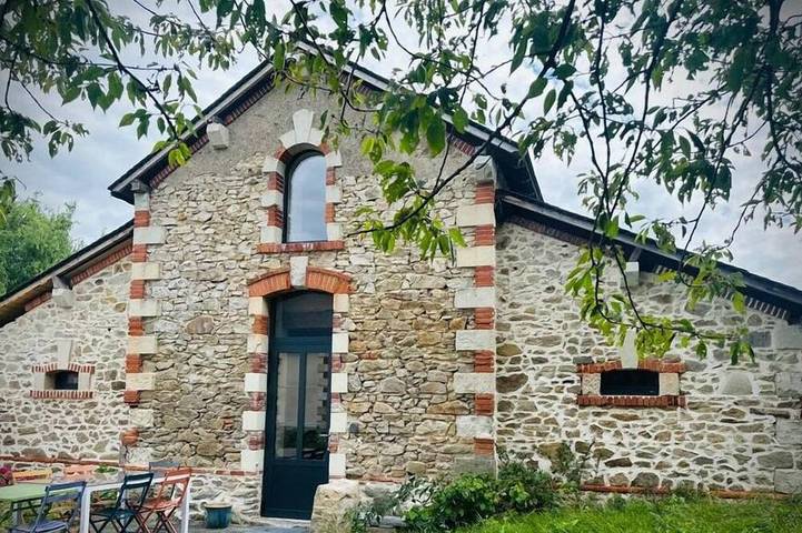 Gîte pour 9 personnes, animaux acceptés