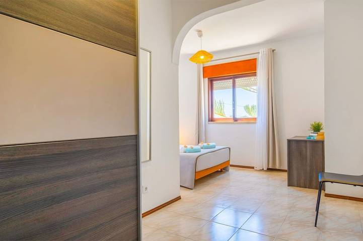 Retreat w/ heatable pool & Bbq in Boliqueime, District de Faro