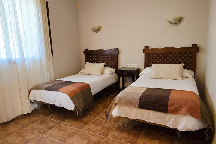 Casa rural para 2 personas, con vistas y piscina además de jardín y terraza en Tierra de Mérida - Vegas Bajas - 4