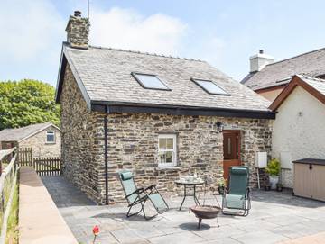 Cottage for 2 People in Ceredigion, Mid-Wales, Photo 2