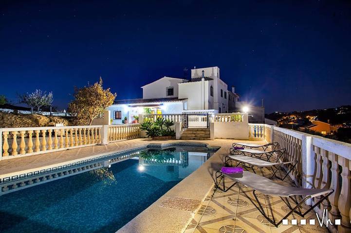 Agriturismo voor 12 personen, met terras en tuin in Calpe