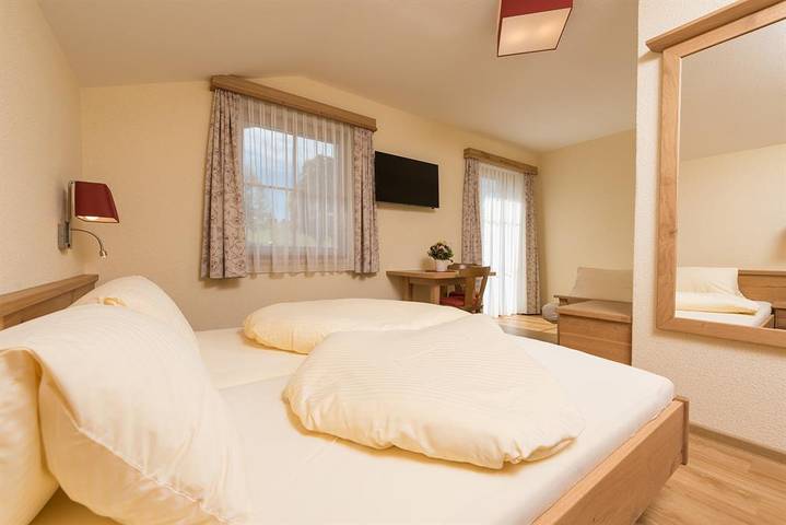 Ganze Ferienwohnung, Zimmer Reiteralm (Kombinationszimmer) in Rohrmoos, Schladming-Dachstein