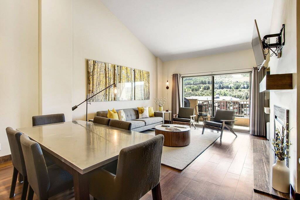 Ganze Wohnung, Luxe Two-Story Penthouse with Mountain Views - Near Riverfront Express Gondola in Avon, Beaver Creek