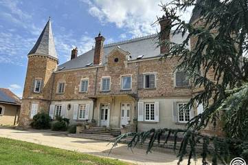Gîte pour 6 personnes, avec jardin et piscine à Bâgé-la-Ville