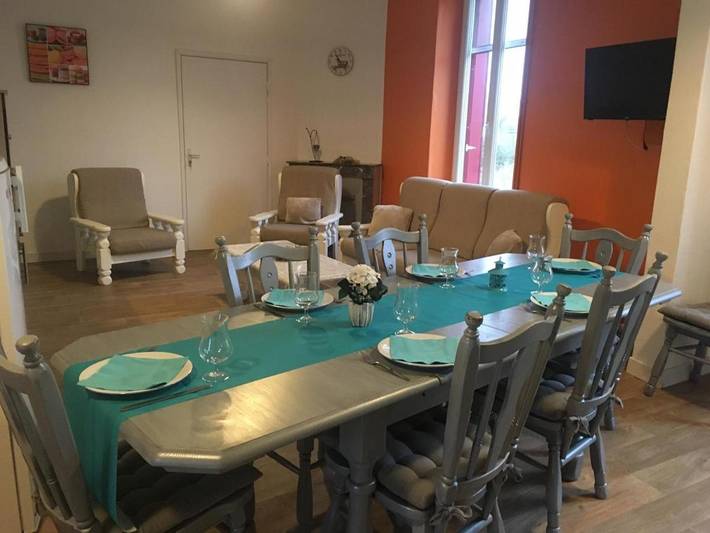 Location de vacances pour 6 personnes, avec jardin à Lathus-Saint-Rémy - 4