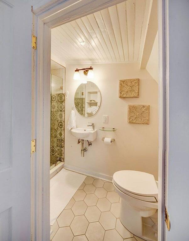 Ganze Wohnung, Fairytale Loft Suite | 1 bed, 1 bath Luxury Apartment in Downtown Belmont in Albemarle County