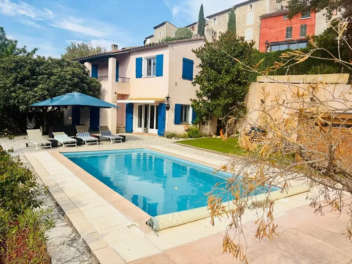 Chalet para 6 personas, con terraza además de piscina y vistas, Se admiten mascotas - 1