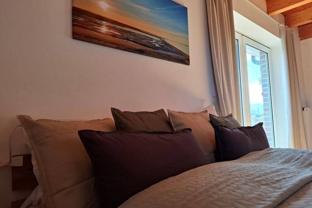 Ganze Wohnung, Wald und Waterkant - Gemütliche Ferienwohnung in Holtgast, Landkreis Wittmund