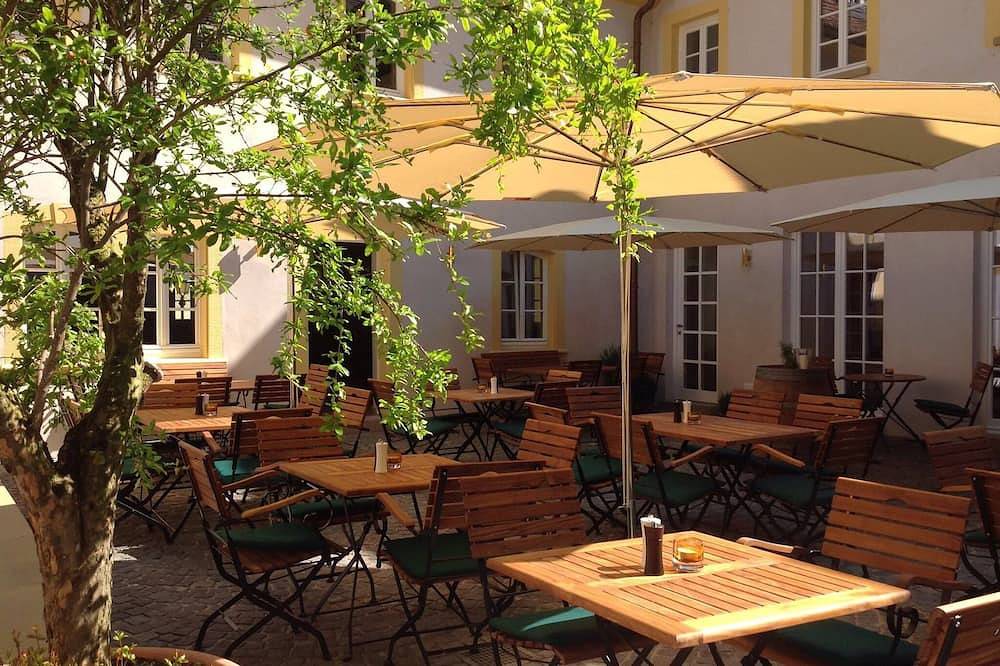Ganze Wohnung, Träumen umgeben von Weinbergen inmitten der schönen Pfalz in Bissersheim, Saar-Nahe-Bergland