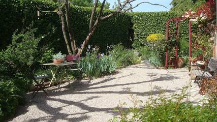 Chambre d’hôte pour 2 personnes, avec jardin dans les Bouches-du-Rhône